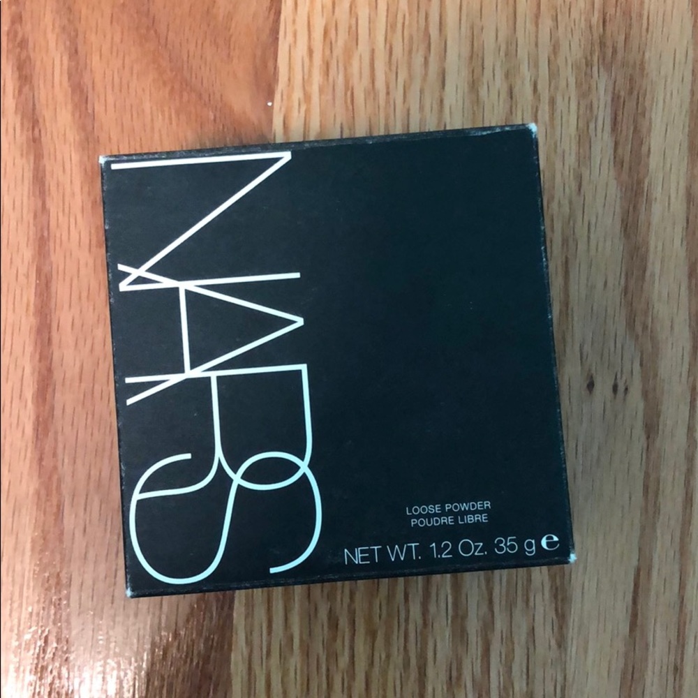 BRAND NEW NARS LOOSE POWDER!
